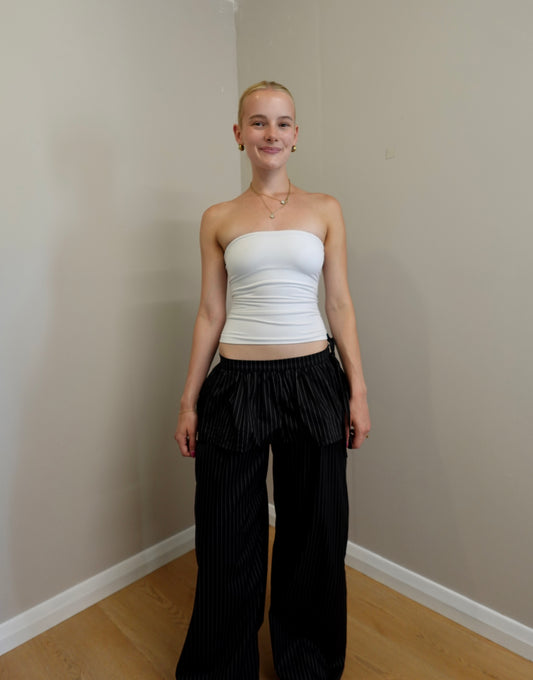 Issa pants ~ Black pinstripe