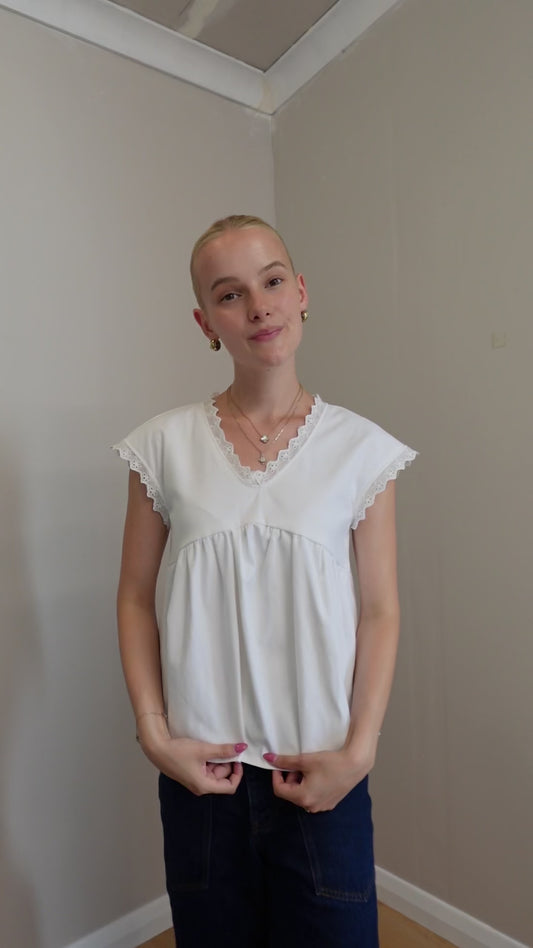 Lotta Top ~ White